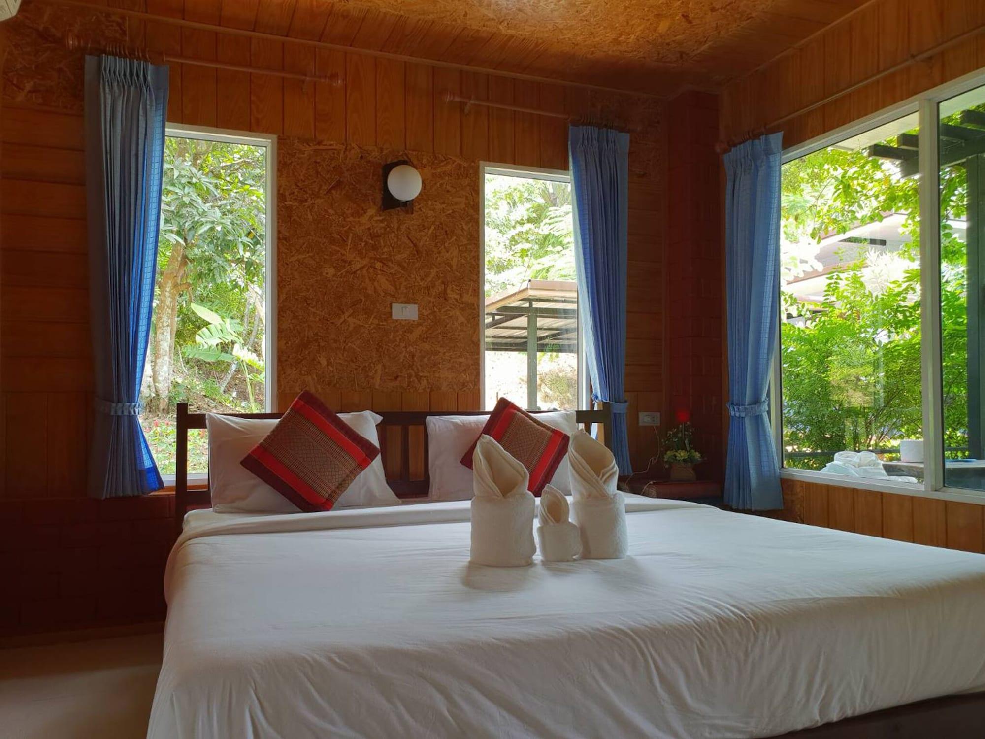 Baan Suan Hill Resort Ban Tha Khun Ngoại thất bức ảnh