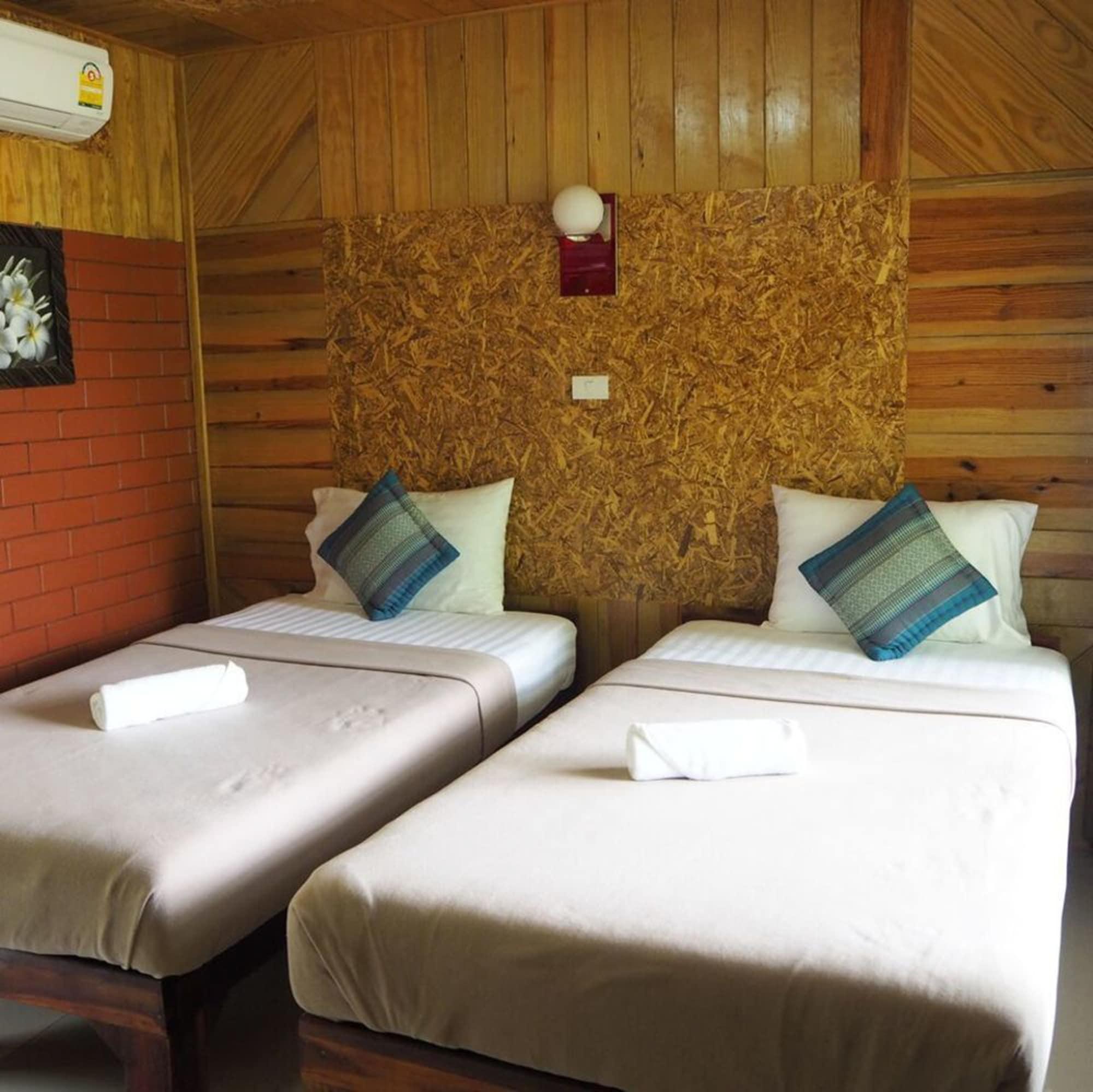 Baan Suan Hill Resort Ban Tha Khun Ngoại thất bức ảnh